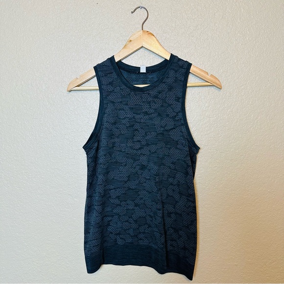 lululemon athletica Tops - Lululemon Swiftly Breathe Muscle Tank Top Size 4